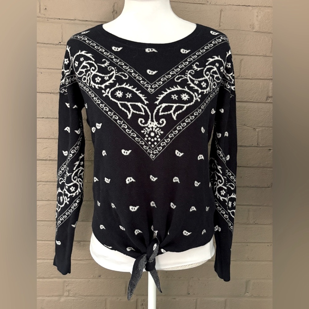 Lucky Brand navy blue print tie front sweater S